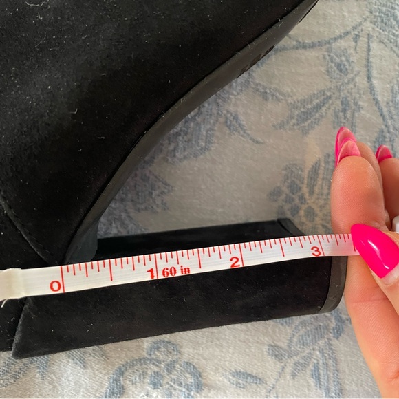 Stuart Weitzman boots - Picture 7 of 7